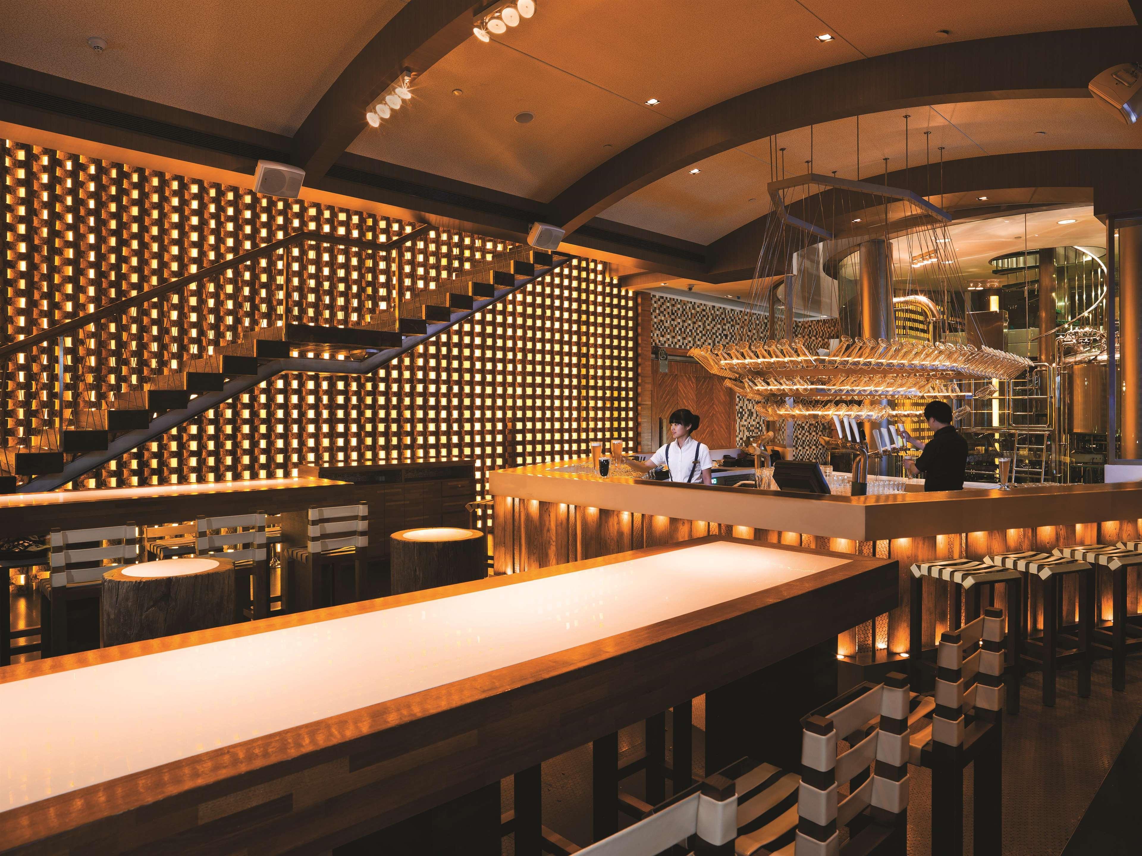 Kerry Pudong, - Indoor Connecting To New International Expo Centre