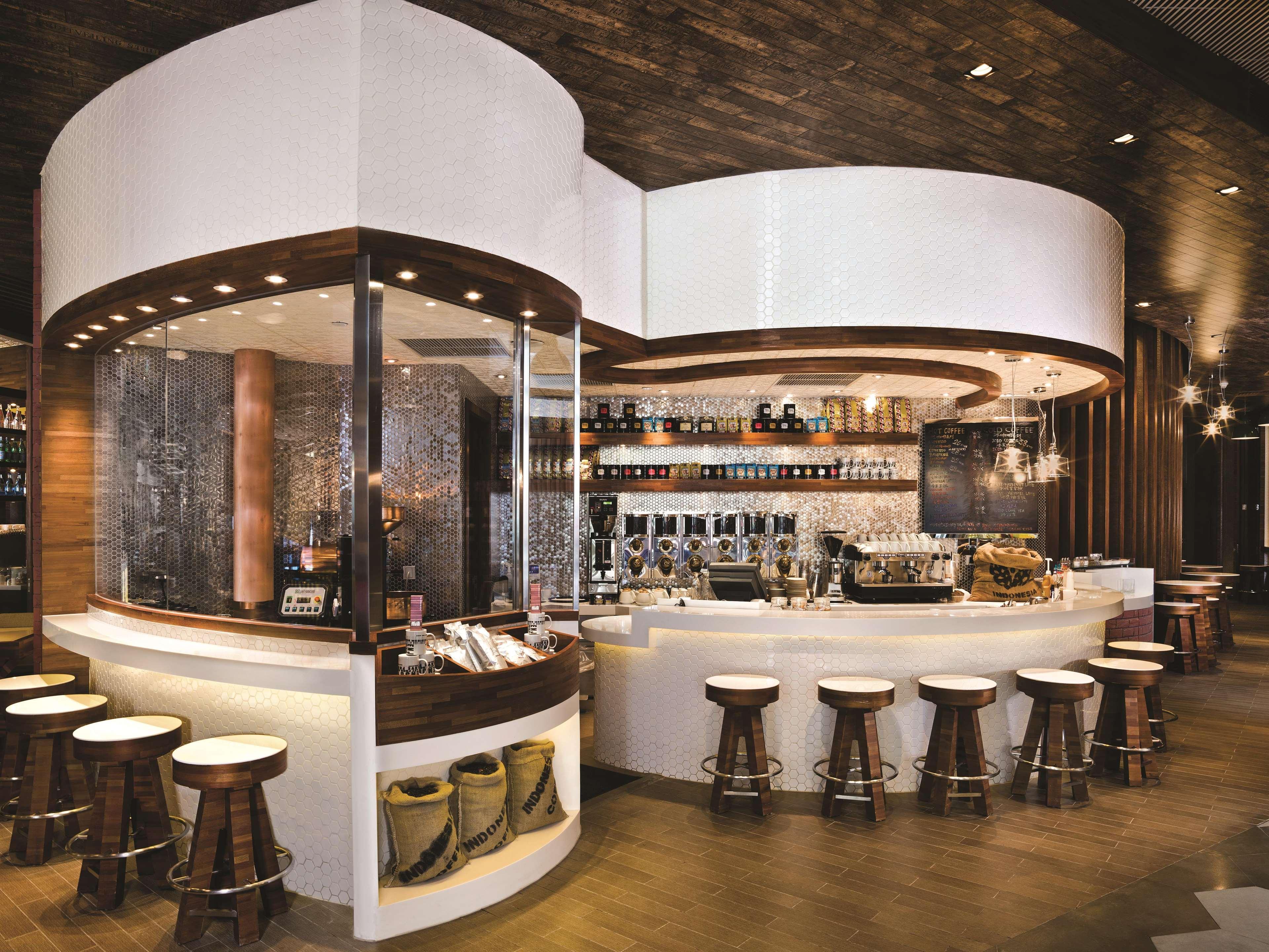 Kerry Pudong, - Indoor Connecting To New International Expo Centre Hotel 5*